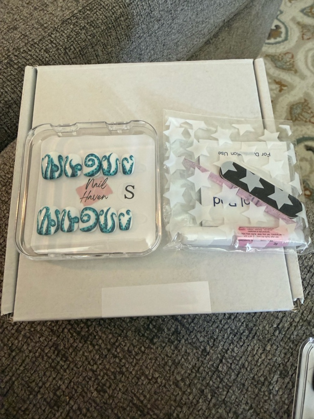 Press-On Nail Set